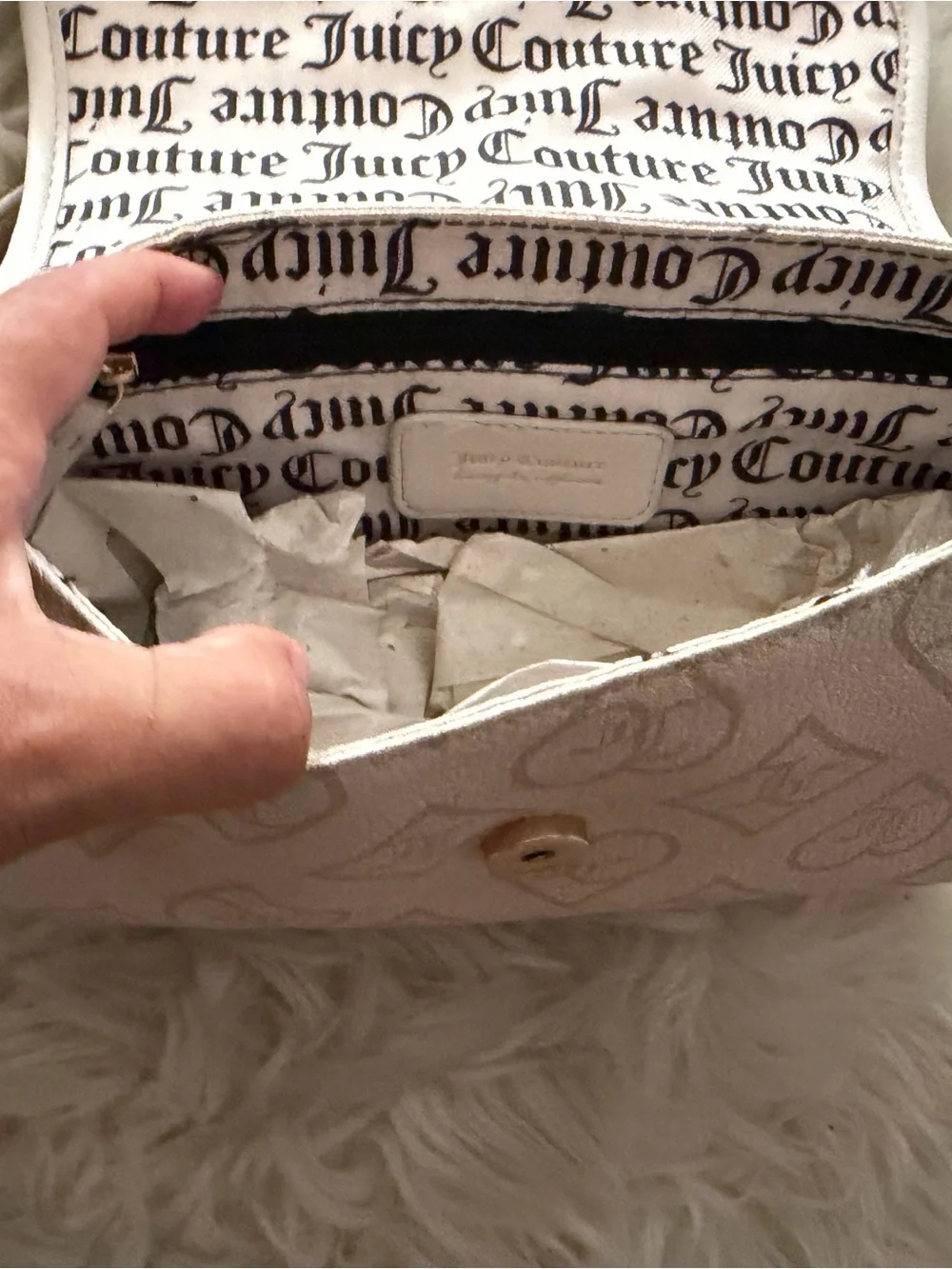 Juicy Couture Precious Moments flap Heart-Embellished Shoulder Bag. Cream. NEW